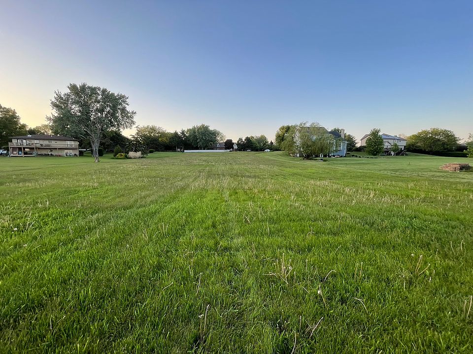 2nd image of 11 Red Hawk Dr