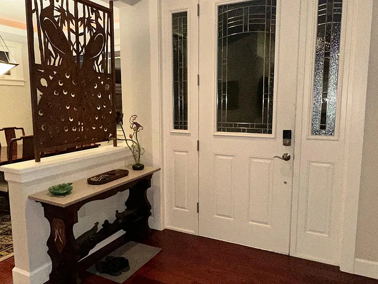 Entry way