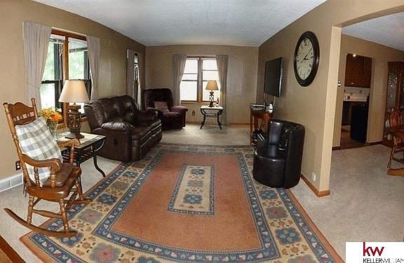 4th image of 6209 S 40th St