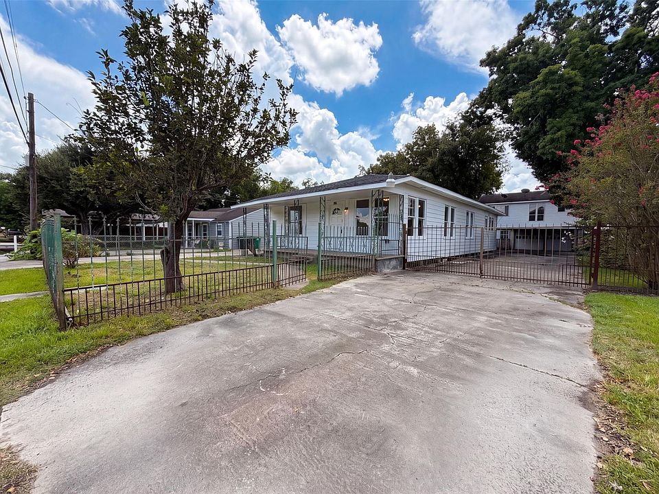 1st image of 714 Bolling Ln