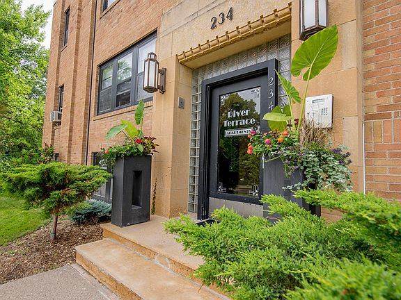 4th image of 234 Montrose Pl #B2