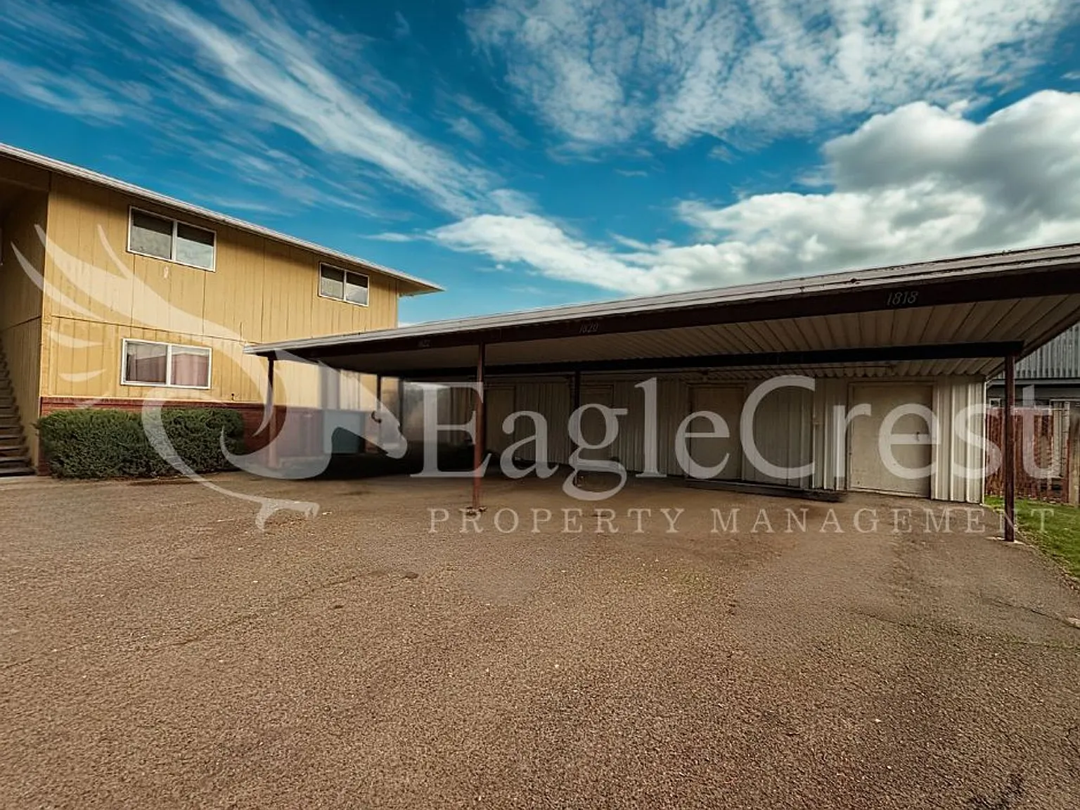 1816 Evergreen St. — Photo 3