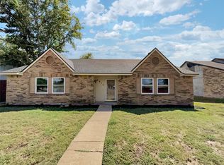 2918 Centennial Dr, Garland, TX 75042