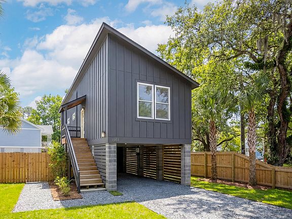 2nd image of 1981 Central Park Rd