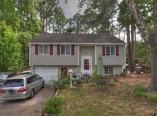 1398 Robin Hill Dr, Norcross, GA 30093