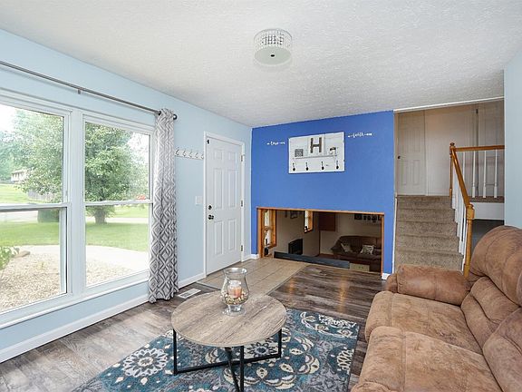 4th image of 1535 Rolling Knoll Dr