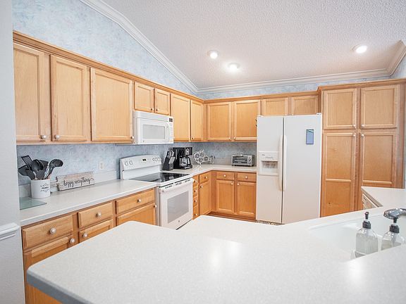 4th image of 2166 Cherry Vale Pl
