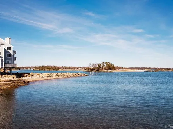 1 Mansfield Grove Road APT 206, East Haven, CT 06512