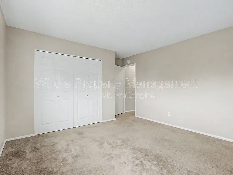 8705 Santa Fe Dr — Photo 11