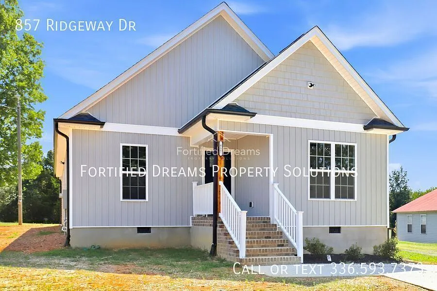 857 Ridgeway Dr