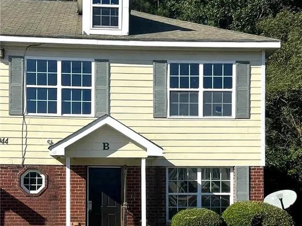 944 Old Mill Pt #B, Monroe, GA 30655