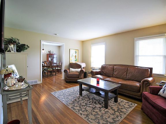 4th image of 3420 Westridge Cir