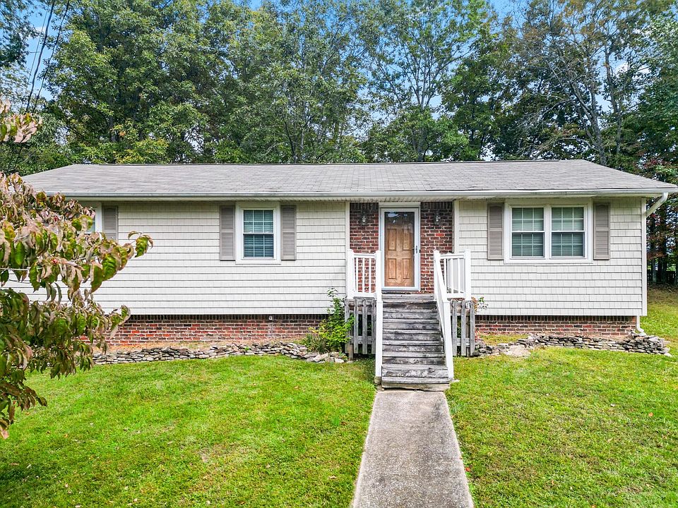1st image of 5200 Village Garden Dr