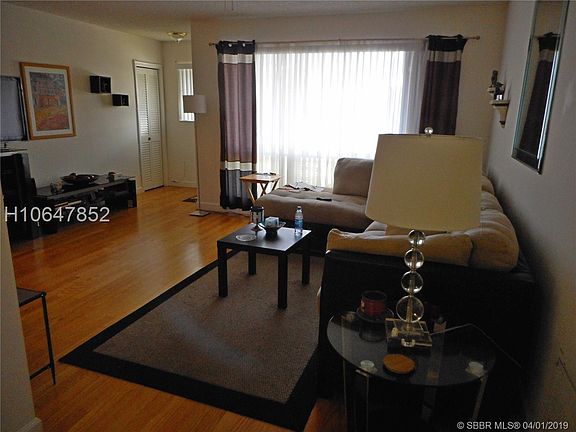 3rd image of 2481 Carlyle Ln #159