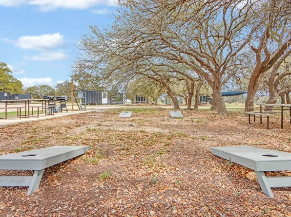 8502 E Us Highway 290, Johnson City, TX 78636