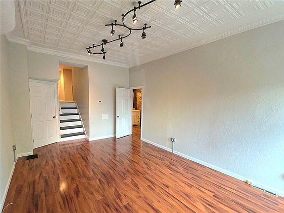 3rd image of 3416 Ligonier St
