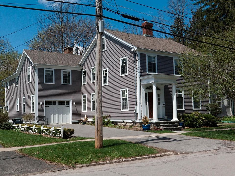 1st image of 74 Fair St