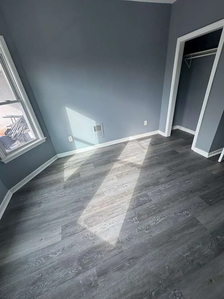 3 bed, 2412 sqft, $2,250 — Photo 3