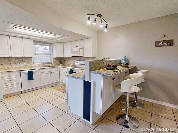 5th image of 96 Moonstone Ct
