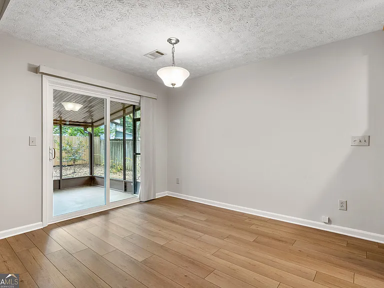 503 Waterwood Bnd — Photo 12