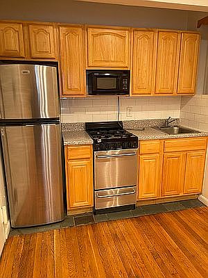 5th image of 326 E 82nd St APT 3B