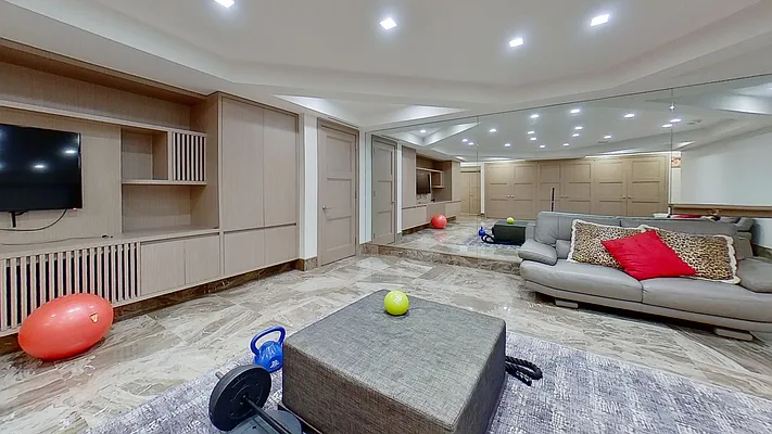 Sold by Bergen Basin Real Estate | media 40