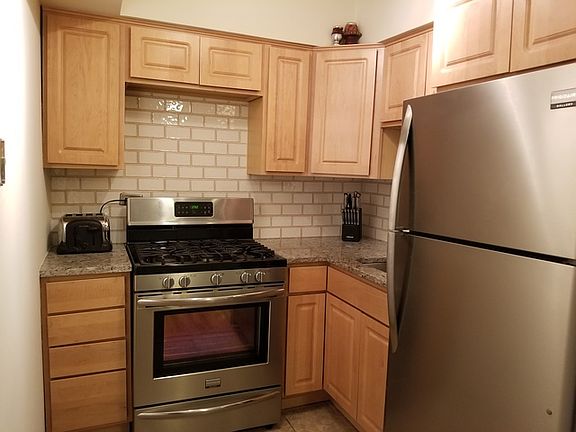 4th image of 515 W Wrightwood Ave APT 507