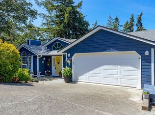 6282 Thomson Ter, North Cowichan, BC V9L 5R1