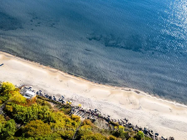 735 Lakeshore Rd E, Pt Colborne, ON L3K 5V3