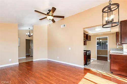 1044 Cogburn Ln Photo 1