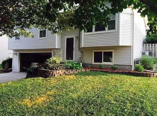 825 Westward Rd, Lincoln, NE 68521