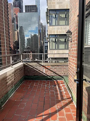 Rented by JMG Properties | media 25