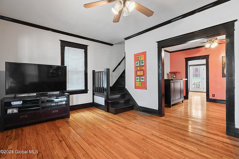 3rd image of 153 Second Avenue