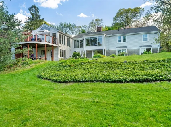 143 Concord Ave, Lexington, MA 02421