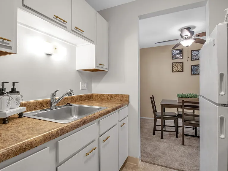 Susan Apartments — Photo 8
