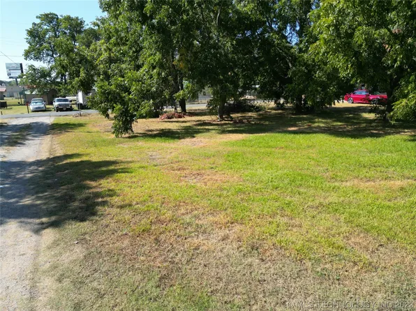 Section Line Rd, Calera, OK 74730