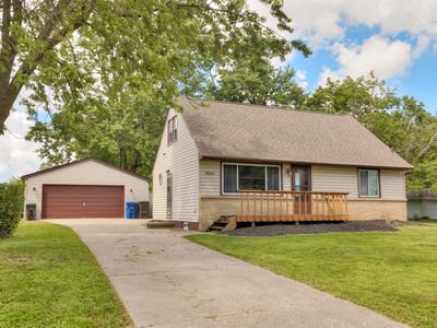 3820 E 25th St, Des Moines, IA, 50317