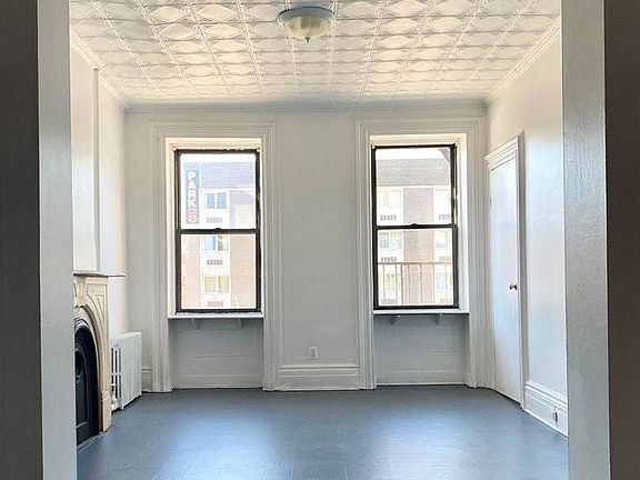 3rd image of 716 10th Ave APT 2