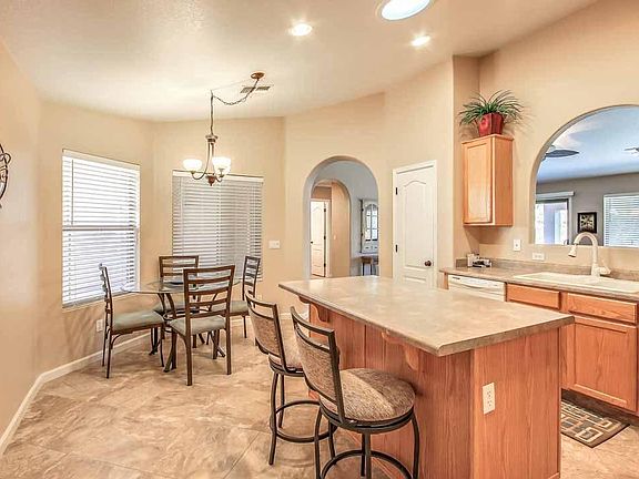 3rd image of 3682 E Yorkshire Cir