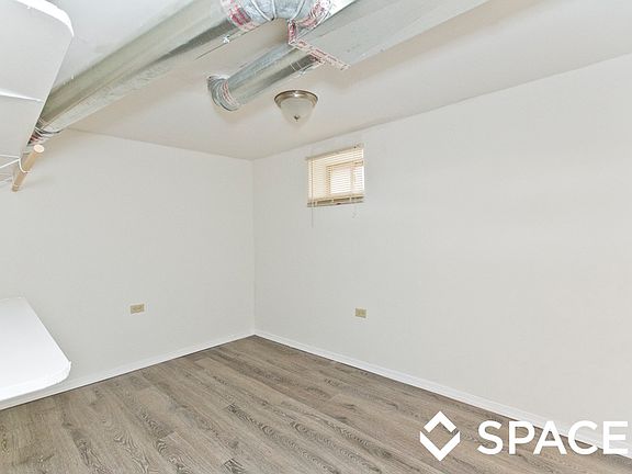 5th image of 4147 N Hermitage Ave #Gdn