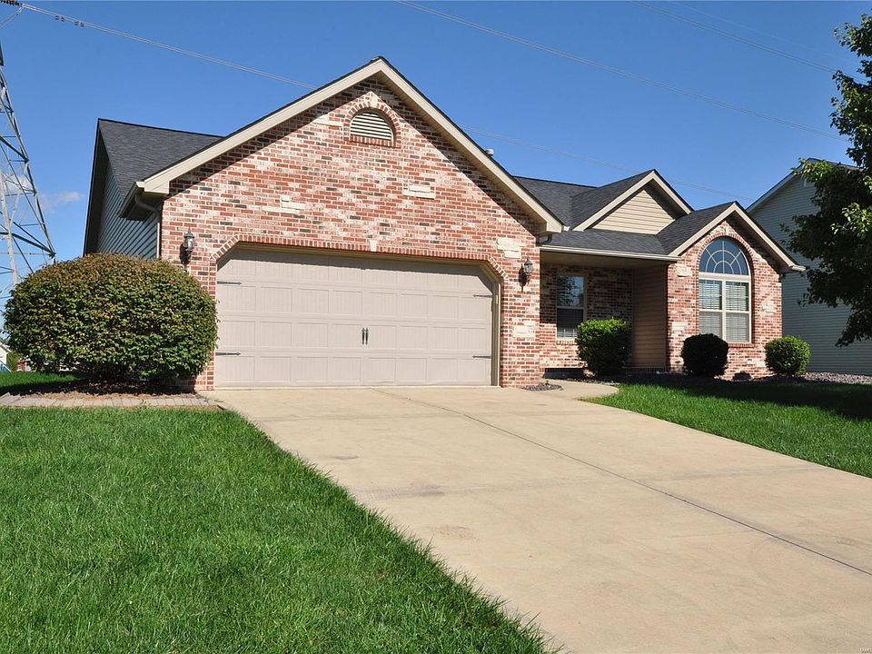 1st image of 2439 Calico Ln