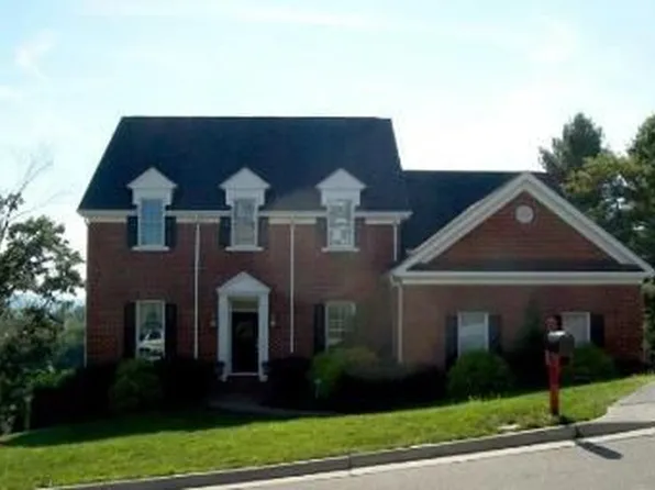 804 W Carrollton Ave, Salem, VA 24153