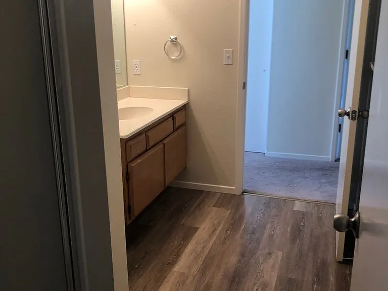 7635 Devonshire Ln — Photo 9