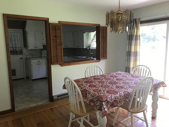 5th image of 68 Fair St