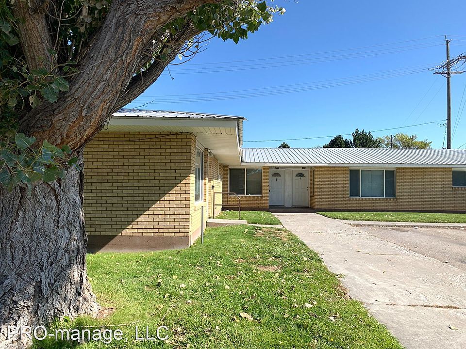 1st image of 673 Cambridge Dr #6