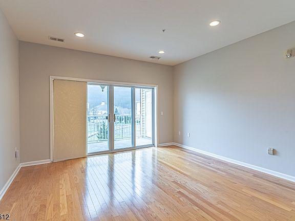 4th image of 9219 Warrens Way