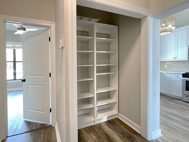 415 Laurel Cove Way — Photo 16