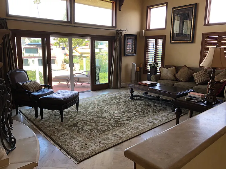 Carnation Ave — Photo 2