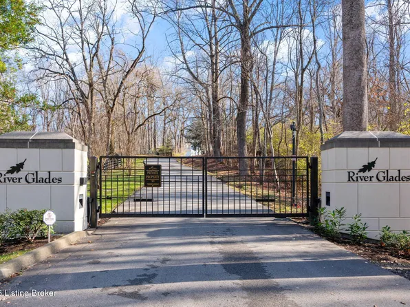 4 River Glades Dr, Prospect, KY 40059