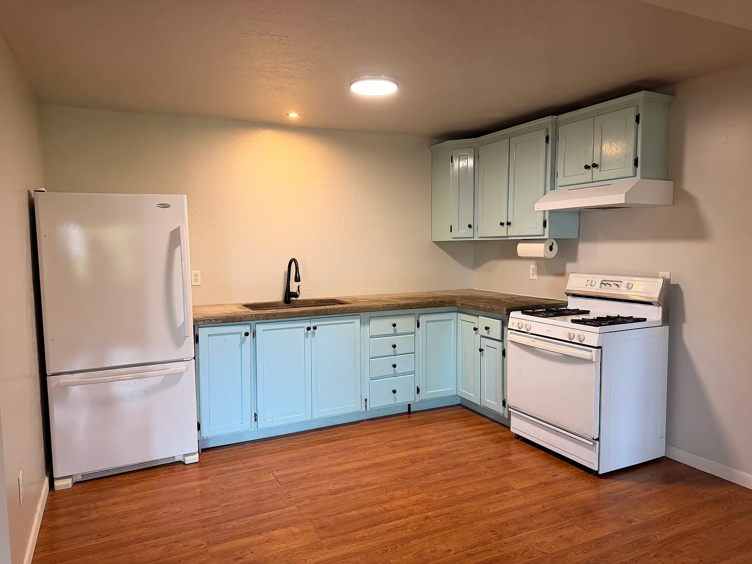 2 bed, $2,250 — Photo 4